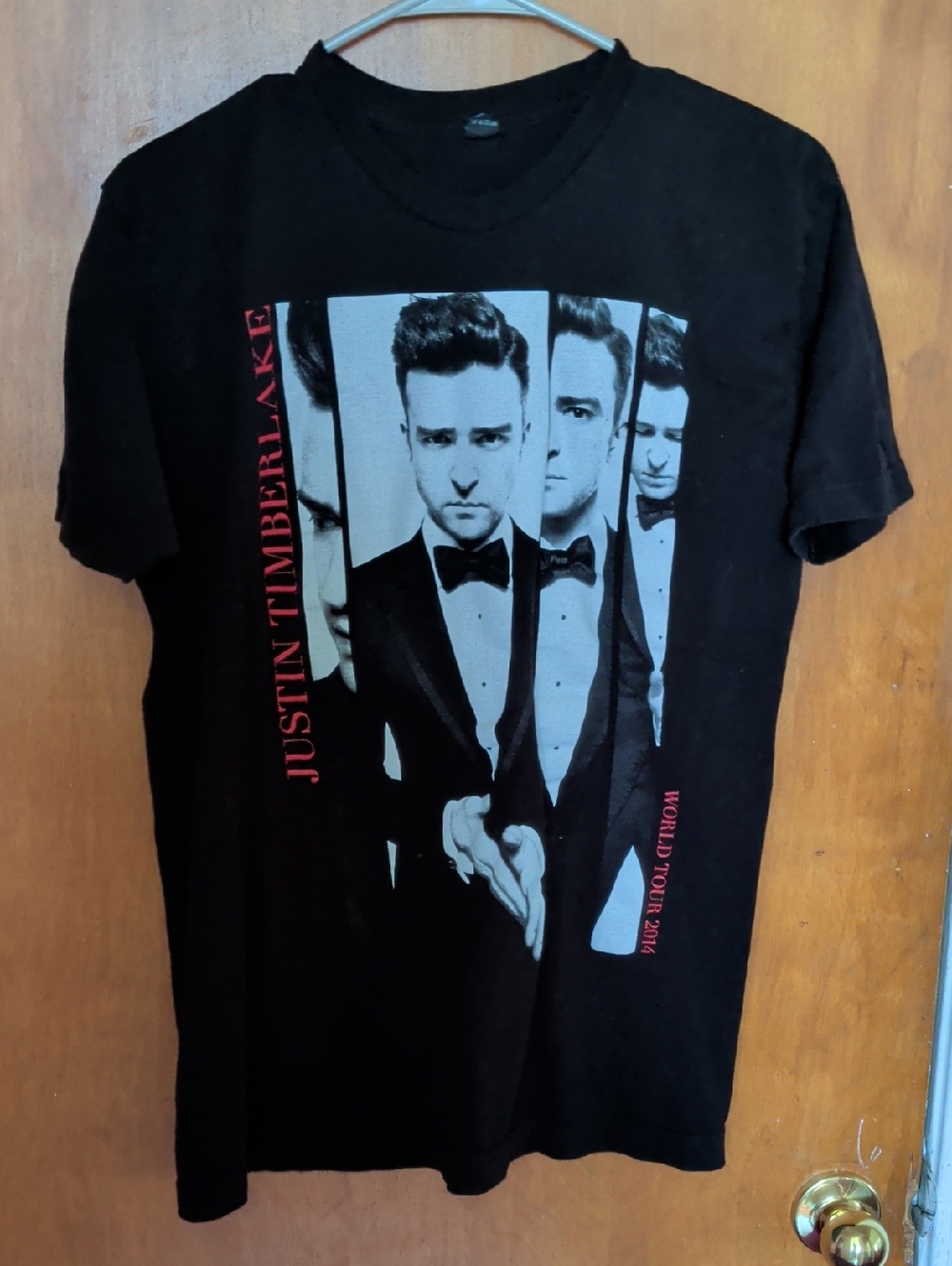 J Timberlake World Tour Blk Short-Sleeve Graphic Tee with Formal Portrait Print